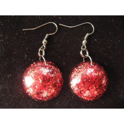 Fancy earrings, red glitter in resin
