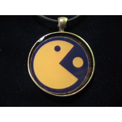 "Pac-man" pendant