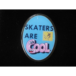 BROCHE ovale fantaisie, Skaters are cool, sertie en résine