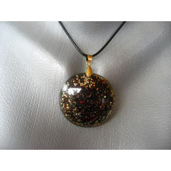cabochon pendant, black/red/gold microbeads, resin